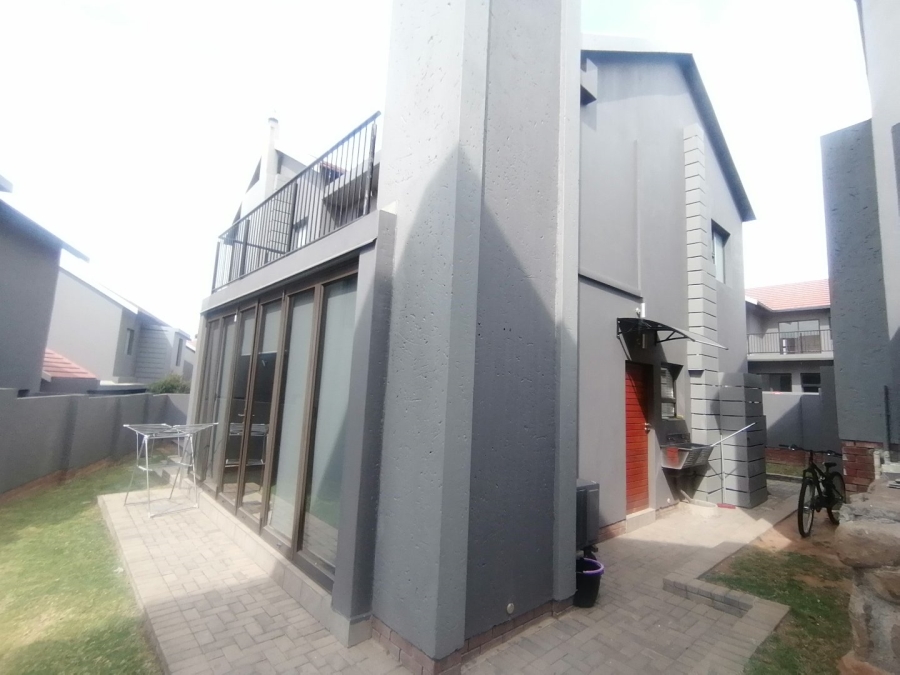 4 Bedroom Property for Sale in Wild Olive Estate Free State